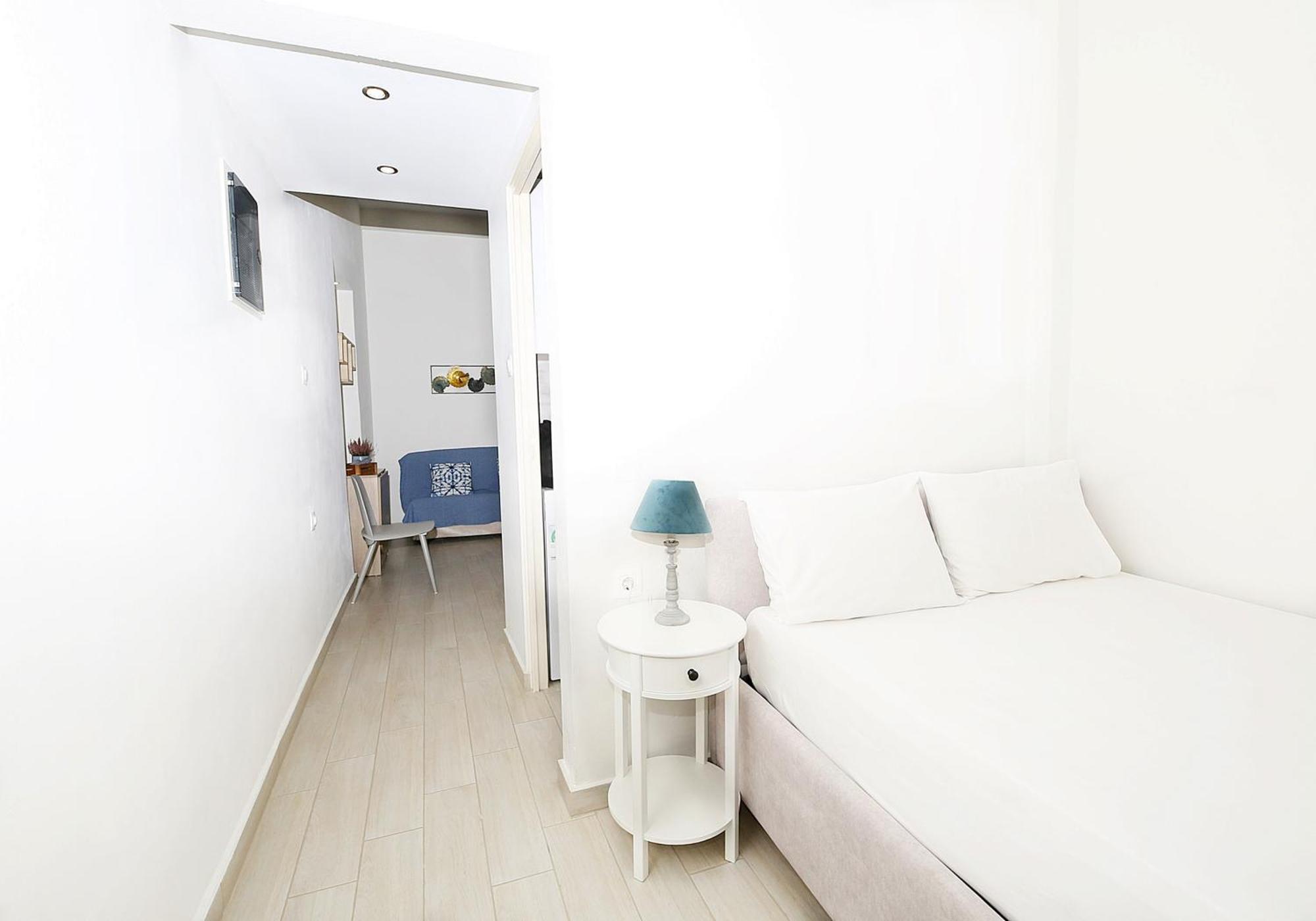 Katie's Blue House Apartment *